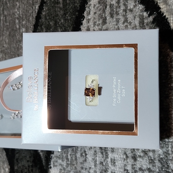 BELIEVE BY BRILLIANCE FINE SILVER PLATED CUBIC ZICONIA EARRINGS SIZE 7 R… - Picture 3 of 13